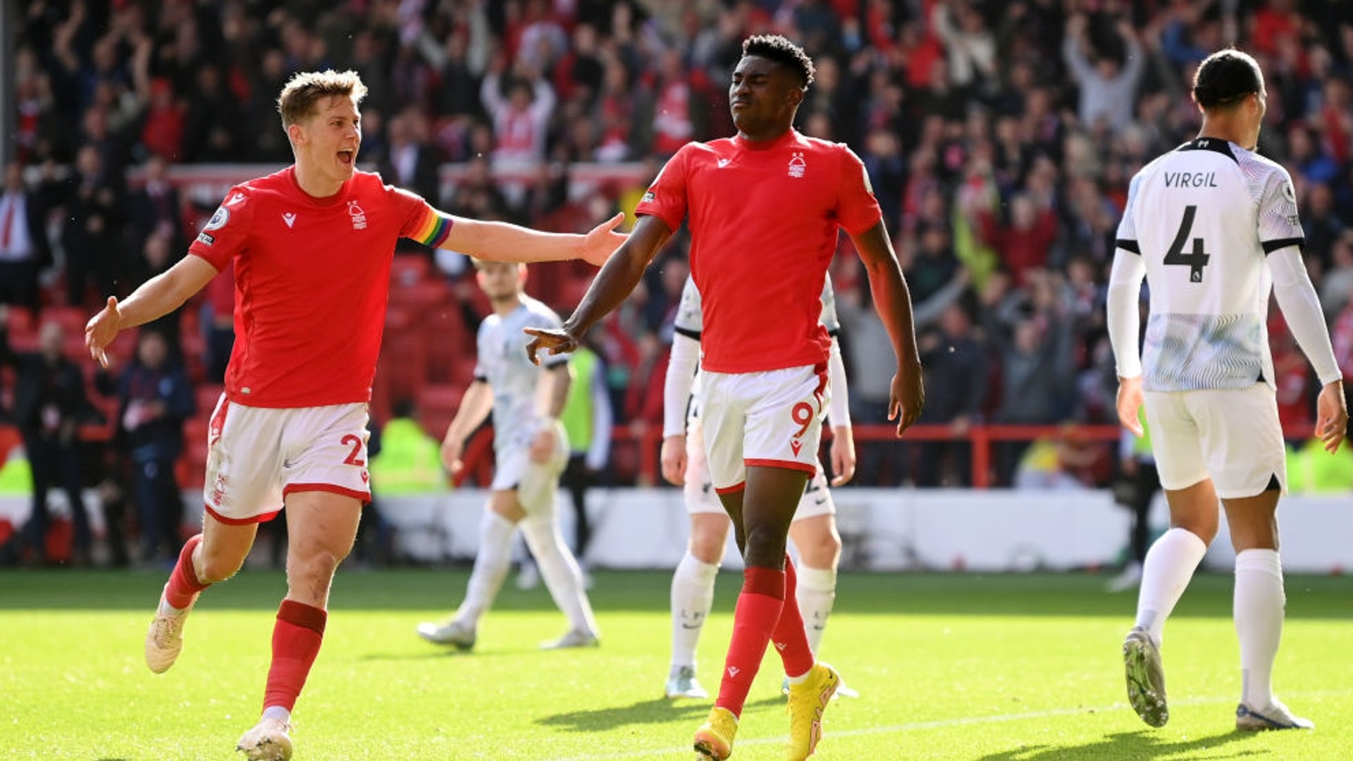 此次缺席社 此次缺席社